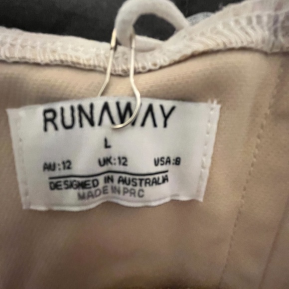 Runaway Varinka Top - Picture 3 of 5